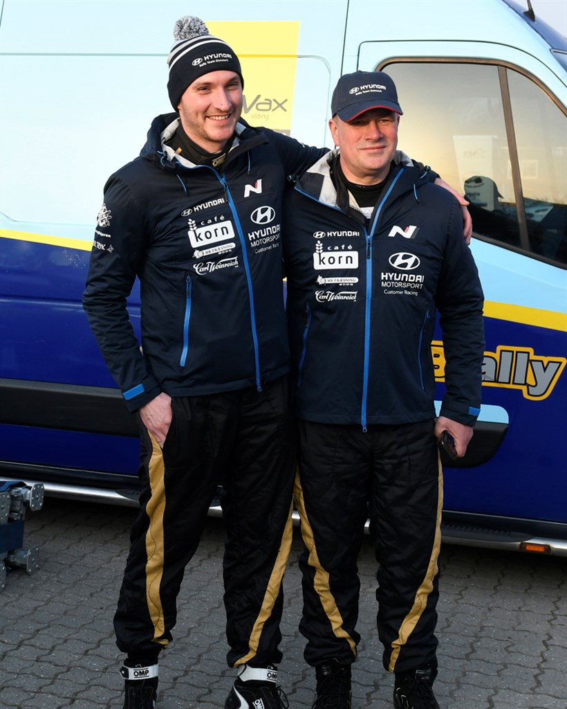 Simon Vallentin og Peter Egholm er klar til at møde nye udfordringer i årets anden afdeling af DM-rally.
(Foto: specialpress@gmail.com)